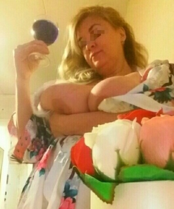 Маленькая и возбуждающая, позволь мне позаботиться о твоих желаниях. Отдохни от повседневности и погрузись в мир страсти, который я создам для тебя. Доступна круглосуточно! 999, 40 лет